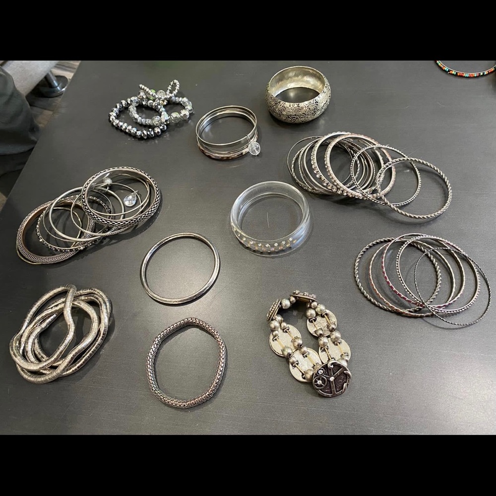Silvery Jewelry Set